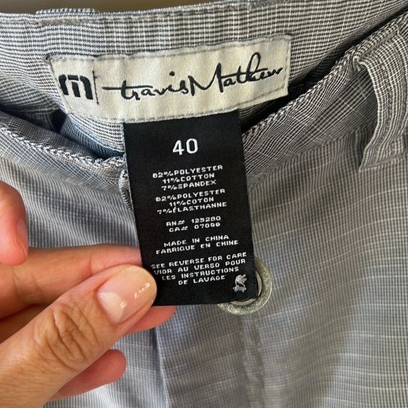 Travis Mathew Men’s 40 Gray Space Dye 10” Inseam Essential Shorts - Picture 4 of 7